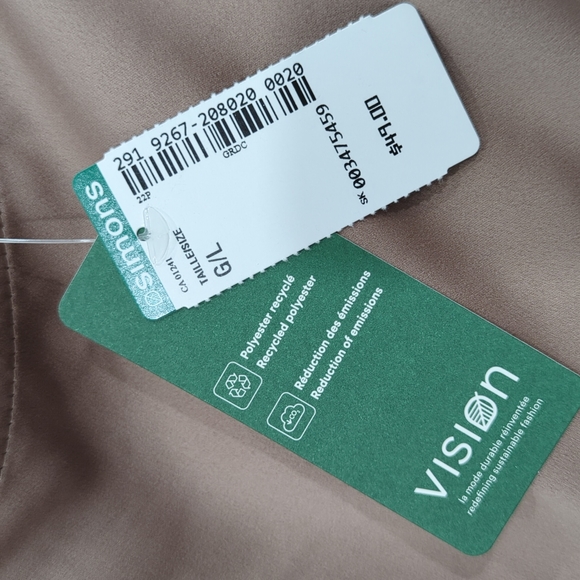 ICŌNE Crop Top - Picture 4 of 4